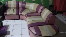 Sofa sudut minimalis