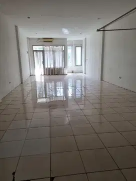 ruko, gudang, kantor di jl.peta dekat tol  di sewakan atau dijual