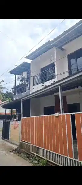 Jual Rumah Tingkat di Cinere jl guntur depan kampus upn