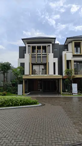 Dijual Rumah Mewah Exclusive dekat mall Eastvara BSD