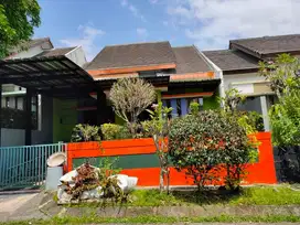 Dijual rumah di BNR kota Bogor dalam cluster