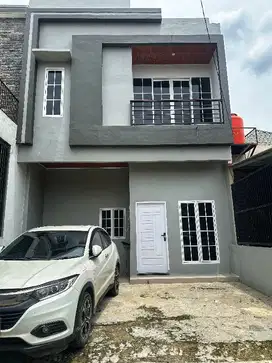 Rumah dalam komplek di PADANG BULAN BUNGA TEROMPET SIAP HUNI