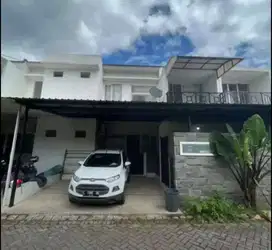 Rumah Furnished di Perumahan De Casa Residence Lakarsantri Surabaya