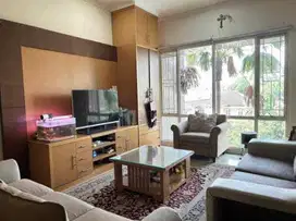 Jual Cepat Unit 3 BR Apartemen Senayan Residence Jakarta Selatan