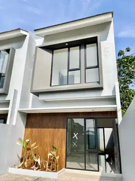 Rumah Mewah Siap Huni, Fasilitas Lengkap & Lokasi Strategis