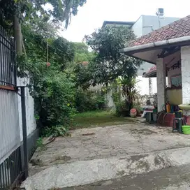Dijual rumah lama Heritage terawat di Sayap dago Bandung