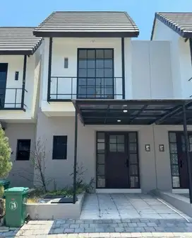 Murah Rumah 2 Lantai di Cluster Dandelion Graha Natura, Surabaya Barat