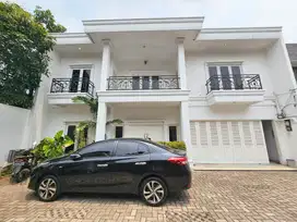 Dijual Rumah Mewah Lokasi Startegis Di Lebak Bulus