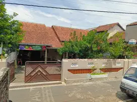 Rumah di Jalan Jatiluhur Banyumanik Kota Semarang