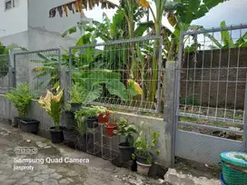 Tanah kecil dalam perumahan godean KM 8 nyamam sekali