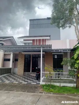 Disewakan rumah di cluster vilagio sudh full renov