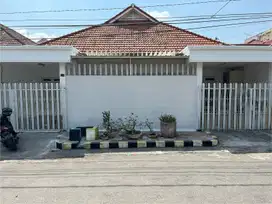 Rumah darmo baru barat