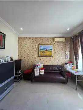 Di jual rumah mewah 2 lantai di Serpong. - BSD.
