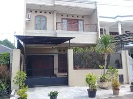Rumah Dalam Komplek Turun Harga Kelapa dua Kebon Jeruk Jakarta Barat