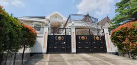 Rumah cantik desain klasik di Riverside Residence,Bukit Golf Riverside