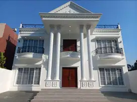 Jual rumah bagus.mewah.full furnish baru. Sentul City.