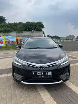 TOYOTA COROLLA ALTIS 1.8 V AT 2017 HITAM