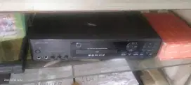 Karaoke player bekas