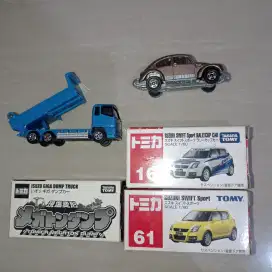 Tomica Suzuki Swift kuning dan putih, hummer dan truck