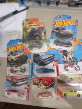 Hotwheels regular nissan Skyline gt honda cub jeep willys dll