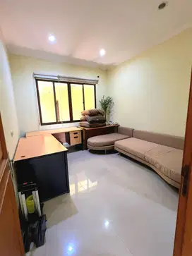 Di sewa kan rumah di Pluit Jakarta utara