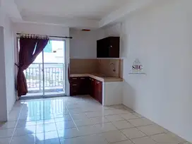 Disewakan Unit Apartemen Mediterania Garden Residence 2 Unfurnish 3BR