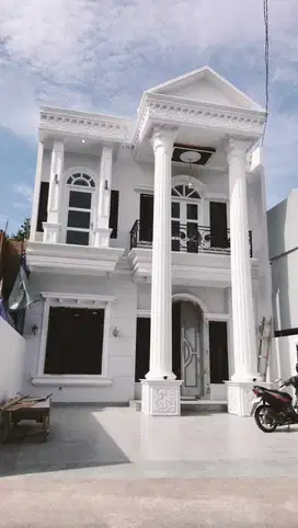 DIJUAL RUMAH MEWAH MURAH GAYA KLASIK JAGAKARSA