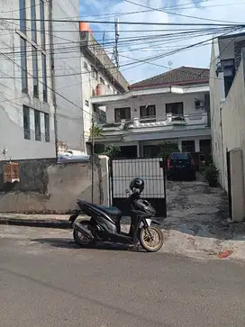 Jual Murah Rumah zona Komersil di Bawah harga NJOP Radio Dalam Jaksel