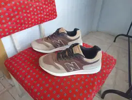 Sepatu New Balance