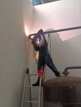 Mencari kerja keahlian welder