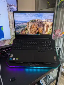 lenovo ideapad gaming 3 15IHU6 rtx3050 16gb 1TBSSD Intel i5 MULUS!