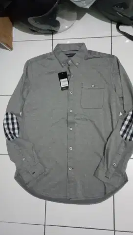 the executive size m, LD: 50cm,kondisi baru,jual 100k