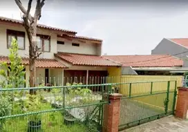 RUMAH 2 LANTAI 5 KAMAR DI LEBAK BULUS CILANDAK JAKARTA SELATAN