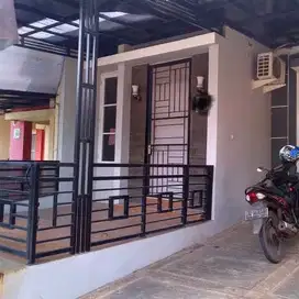 Dijual rumah di Legenda Wisata Cibubur