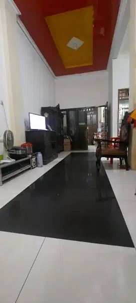 RUMAH 2 LANTAI KOJA JAKUT, STRATEGIS PINGGIR JALAN DIJUAL CEPAT
