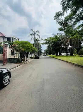 Di Jual rumah Besar di Raflles Hils Cibubur