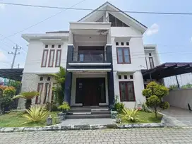Rumah Mewah di Solo Baru dekat RS Dr Oen dan Al Azhar Cluster Elit