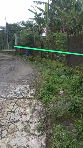 tanah jl kaliurang dekat kampus uii
