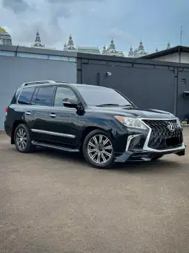Lexus LX570 2012 Facelift / Full Spec / Low Odo / Like NEW