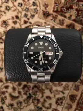 Seiko SKX031 not 007