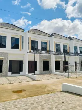 CLUSTER 800 JUTAAN SIAP HUNI