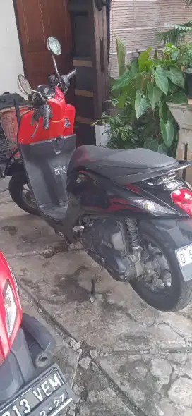 Honda Genio 2019 Km.33rb Velg Ring 12 Donat SS Lengkap.