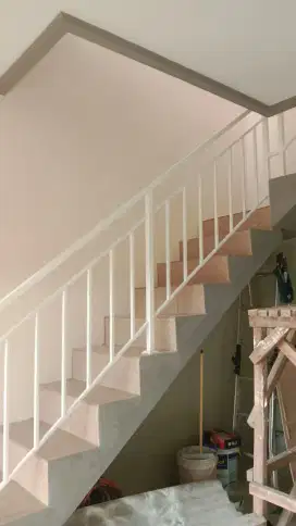 Bangun baru atau renovasi rumah