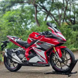 HONDA CBR250RR ABS 2017 RED RACING KM LOW LIKE NEW SIAP GAS