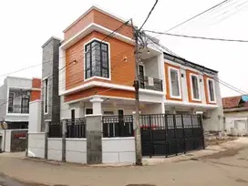 RUMAH MINIMALIS 2LT SIAP HUNI DI DEPOK, AKSES LEBAR,DEKAT TOL SAWANGAN