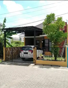 Jual cepat rumah di perumahan brantas permai  wiyung surabaya