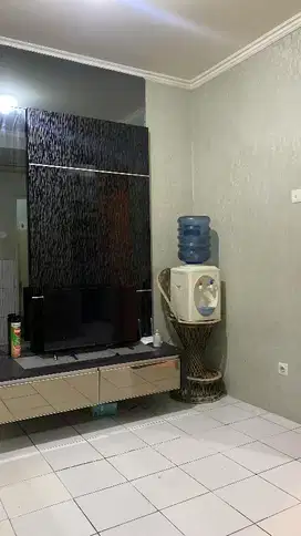 Disewakan Per 6 Bulan. 2 BR Modif Jadi 1. Full Furnished. Jakarta.