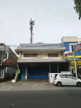Disewakan Ruko rumah usaha cocok untuk usaha 0 jln oro2 dowo