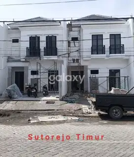 RUMAH BARU GRESS SUTOREJO DEKAT RUNGKUT PAKUWON CITY MULYOSARI