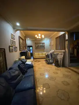 One Gate Sistem ! Dijual Rumah Rungkut Asri Surabaya Timur